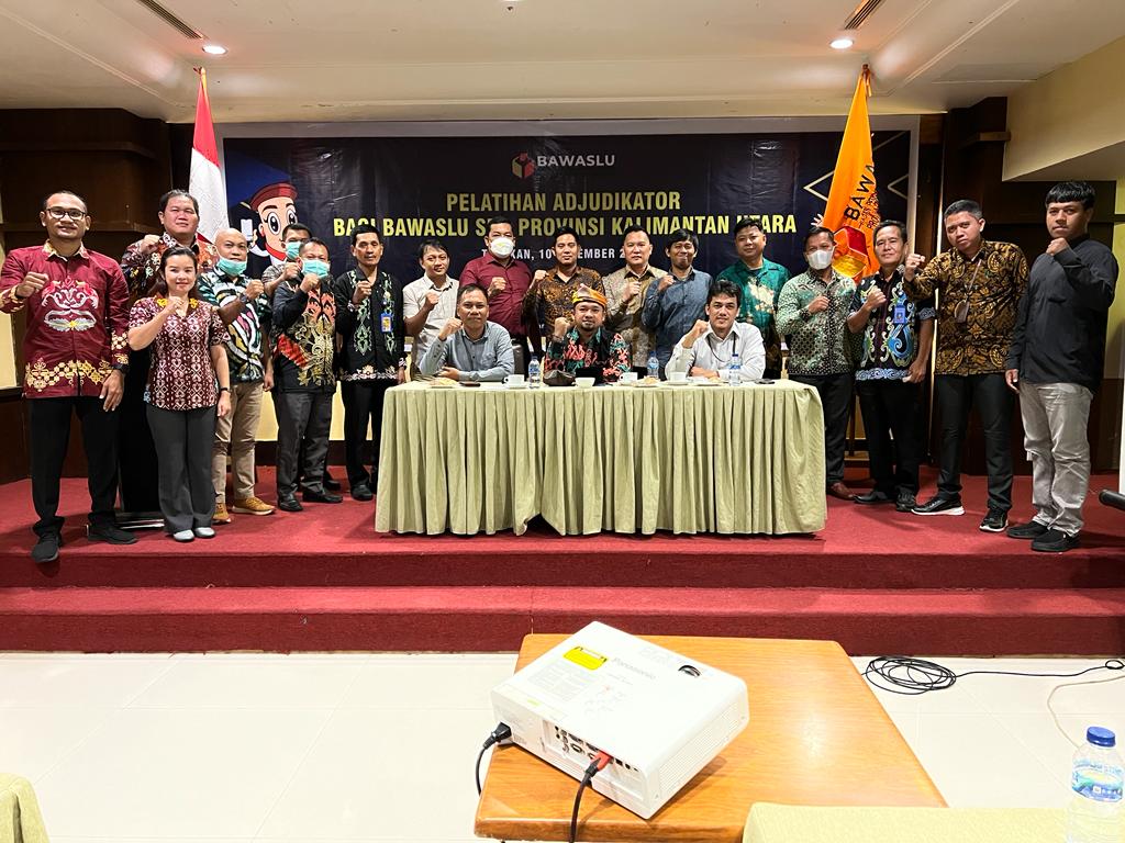 HADIRI PELATIHAN ADJUDIKATOR, BAWASLU MALINAU SIAP HADAPI SENGKETA PROSES PEMILU