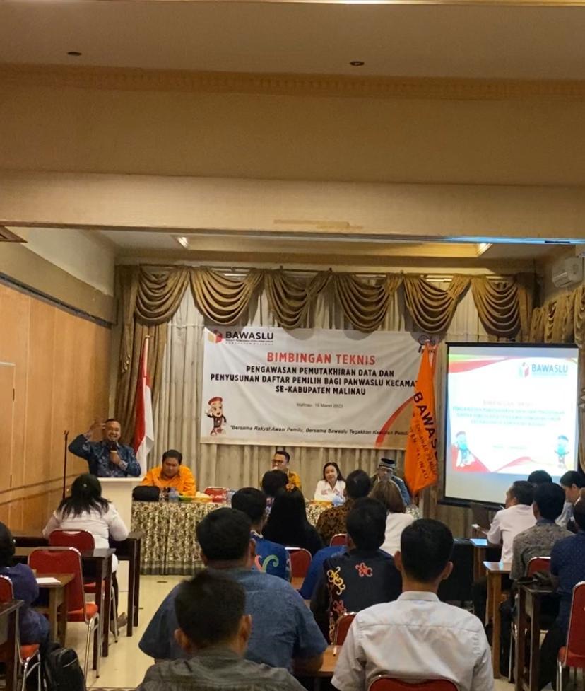 HADAPI TAHAPAN YANG SEMAKIN PADAT, BAWASLU MALINAU GELAR BIMTEK BUAT PANWASCAM