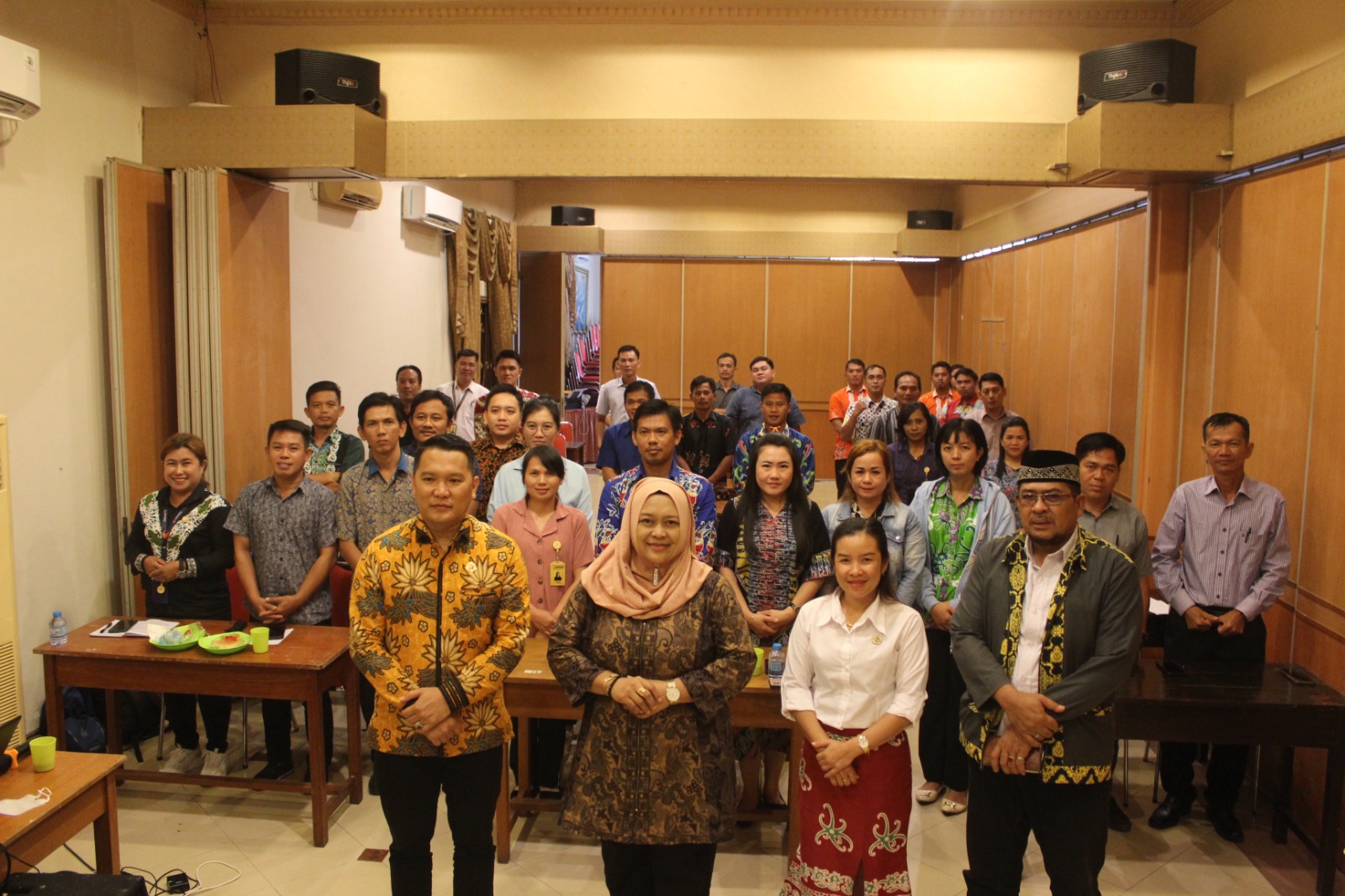 TAHAPAN PEMILU SEMAKIN PADAT, BAWASLU MALINAU BEKALI PANWASCAM MELALUI BIMTEK