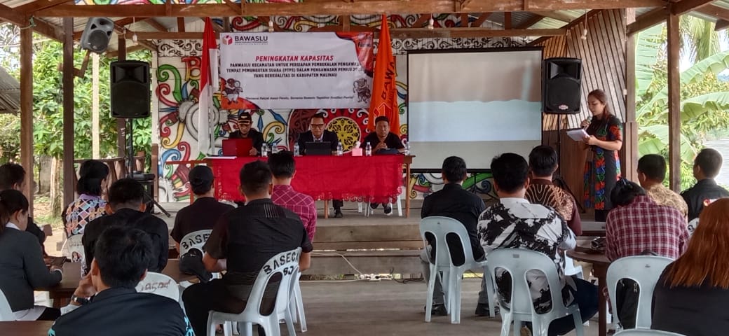 BERIKAN PENGUATAN TERHADAP PANWASCAM, BAWASLU MALINAU INGINKAN PTPS OPTIMAL DALAM PENGAWASAN