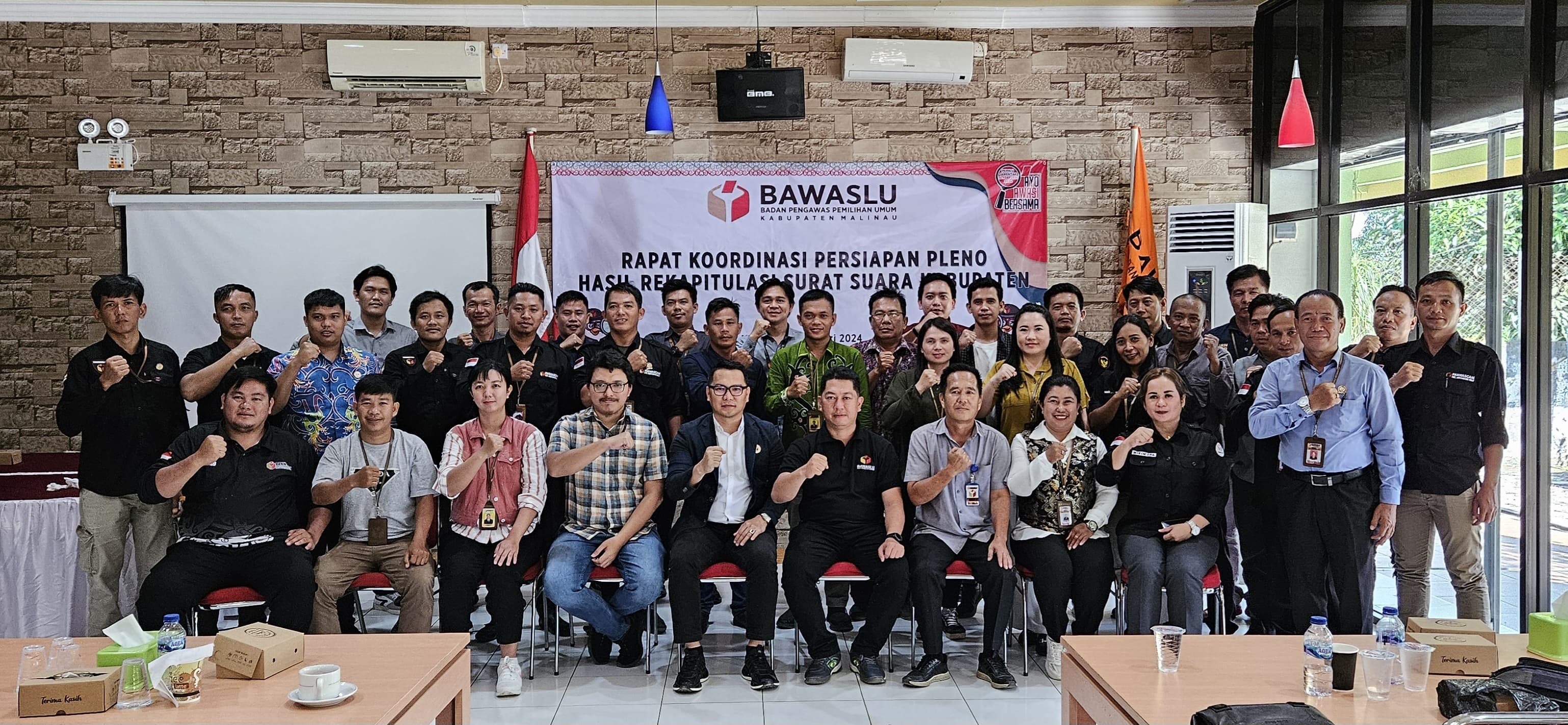 BAWASLU GELAR RAKOR BERSAMA PANWASCAM GUNA VALIDASI DATA HASIL PENGAWASAN REKAPITULASI SUARA