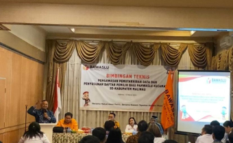 HADAPI TAHAPAN YANG SEMAKIN PADAT, BAWASLU MALINAU GELAR BIMTEK BUAT PANWASCAM