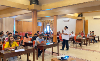 HARAPKAN PANWASCAM PAHAM ATURAN MAIN", BAWASLU GELAR SOSIALISASI UNDANG-UNDANG PEMILIHAN"